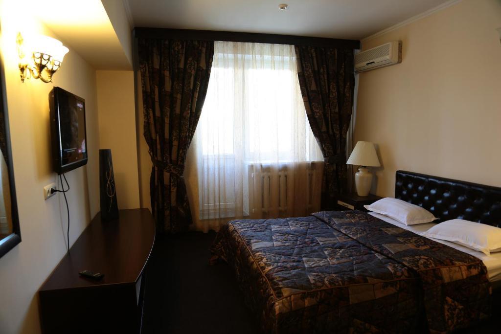 Salem On Samal Hotel Алма Ата Стая снимка