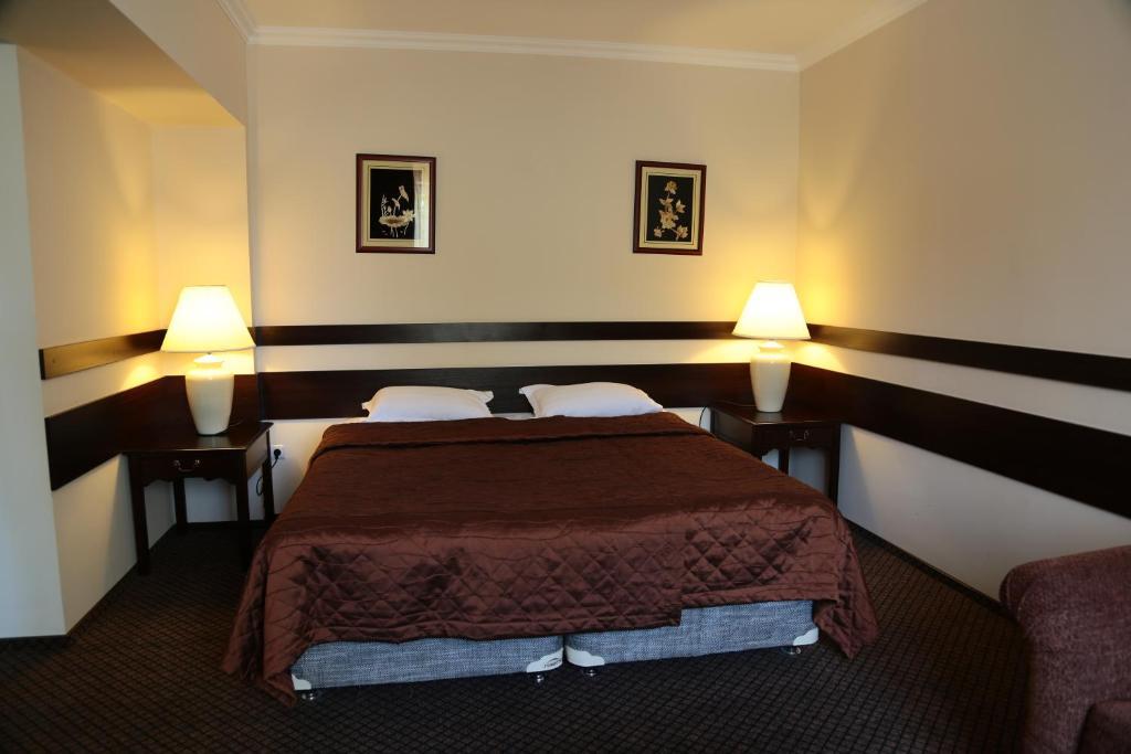 Salem On Samal Hotel Алма Ата Стая снимка